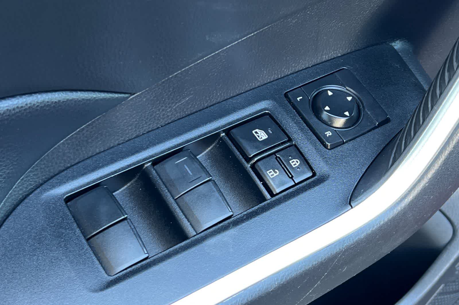 Thumbnail: 2021 Toyota RAV4 - 14
