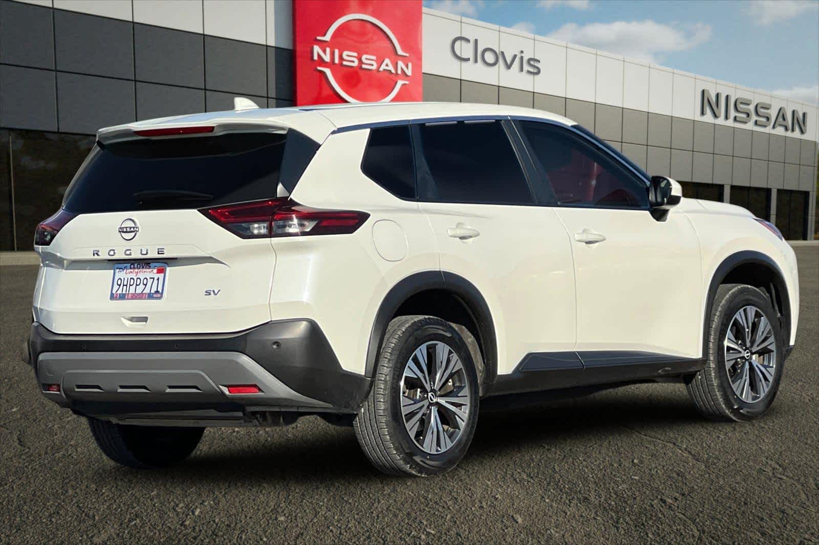 Thumbnail: 2023 Nissan Rogue - 3