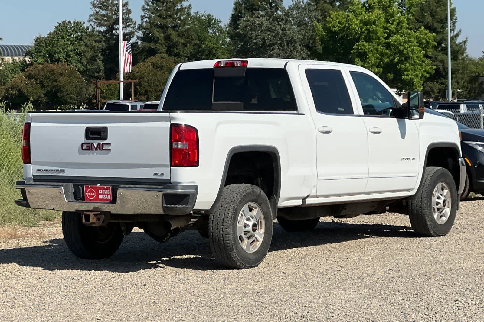 Thumbnail: 2016 GMC Sierra 2500 - 3