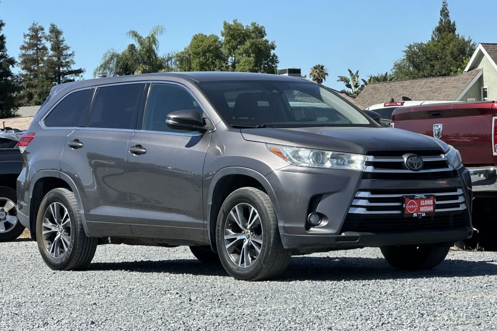Thumbnail: 2018 Toyota Highlander - 10