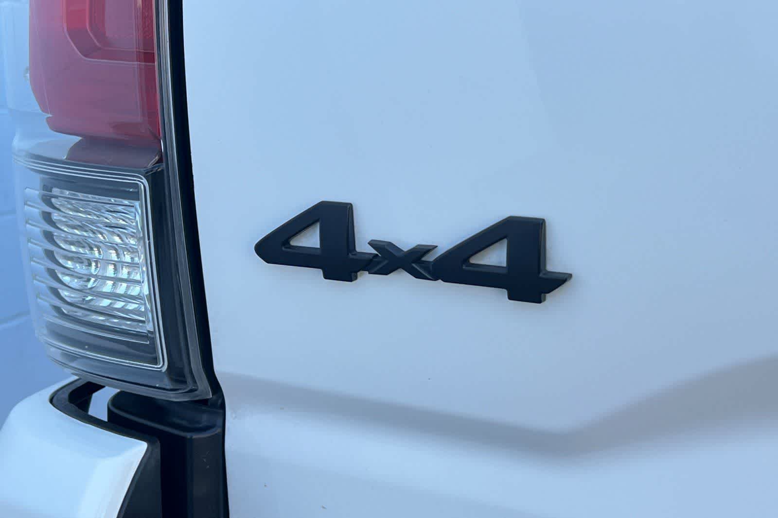 Thumbnail: 2019 Toyota Tacoma - 16