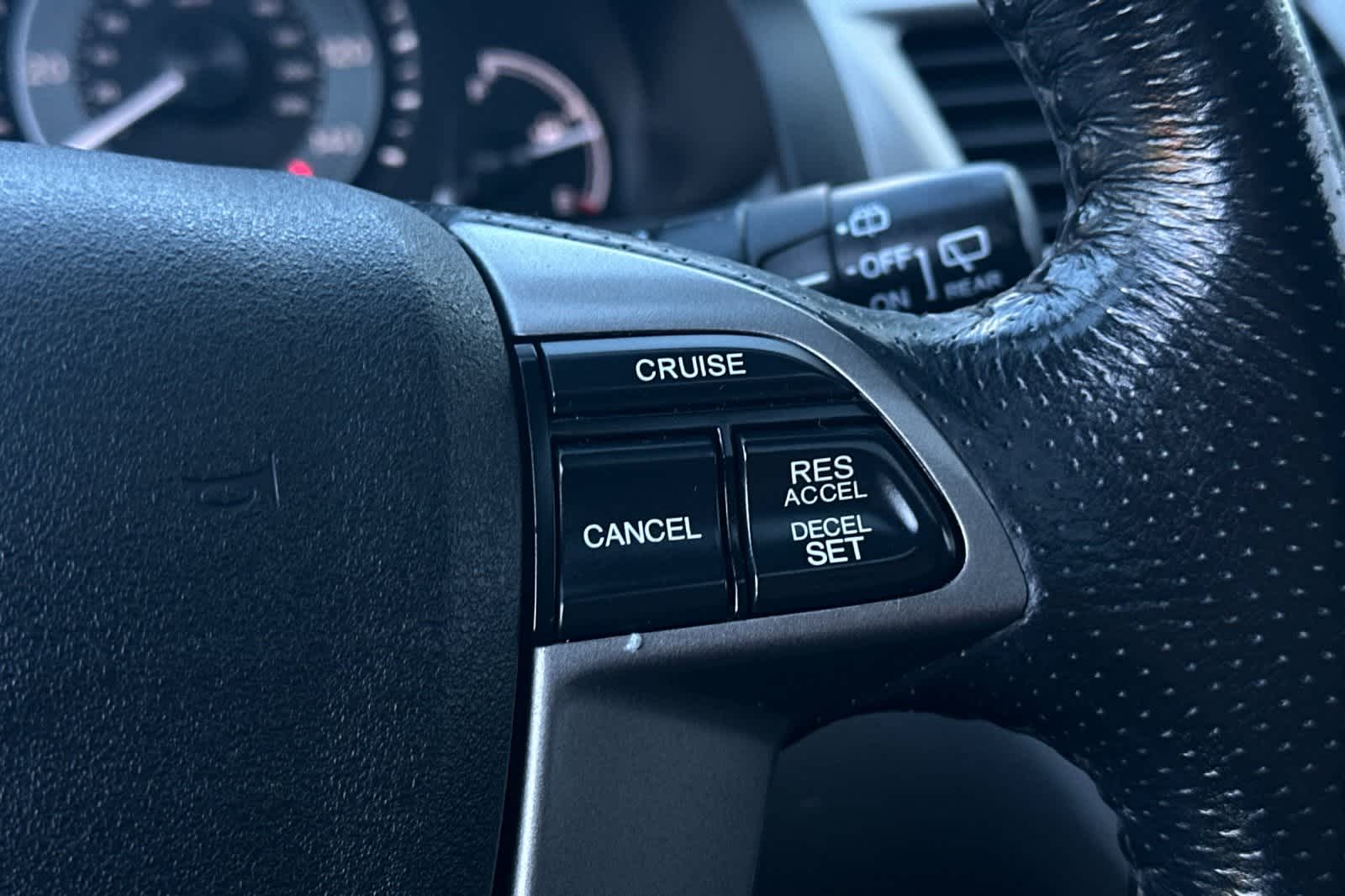 Thumbnail: 2015 Honda Odyssey - 30