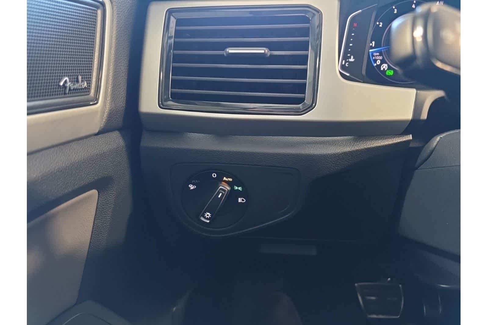 Thumbnail: 2022 Volkswagen Atlas - 31