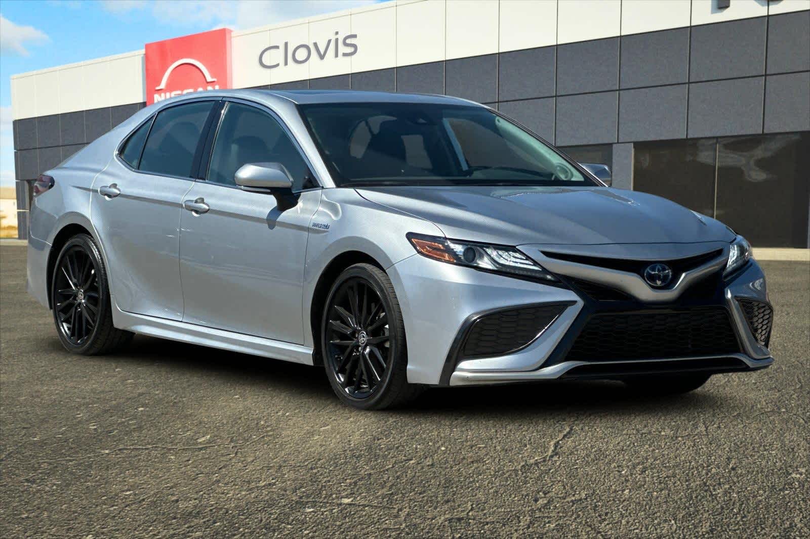 Thumbnail: 2021 Toyota Camry - 10
