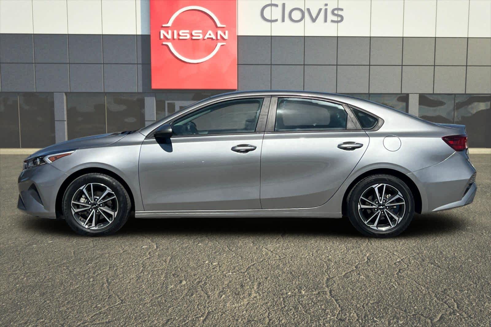 Thumbnail: 2023 Kia Forte - 6