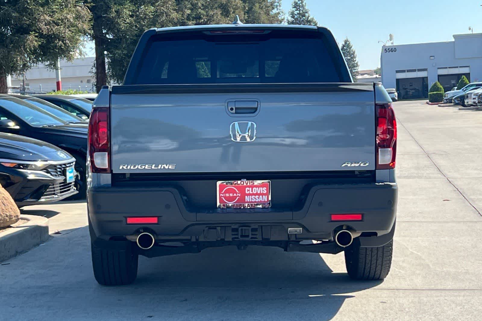 Thumbnail: 2023 Honda Ridgeline - 8