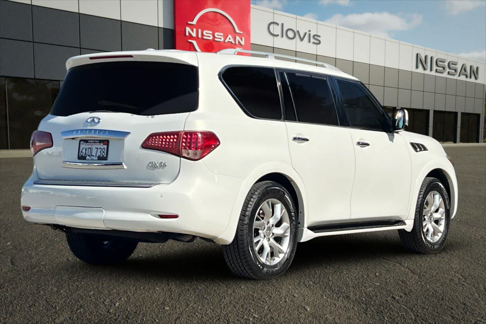 Thumbnail: 2012 INFINITI QX56 - 3