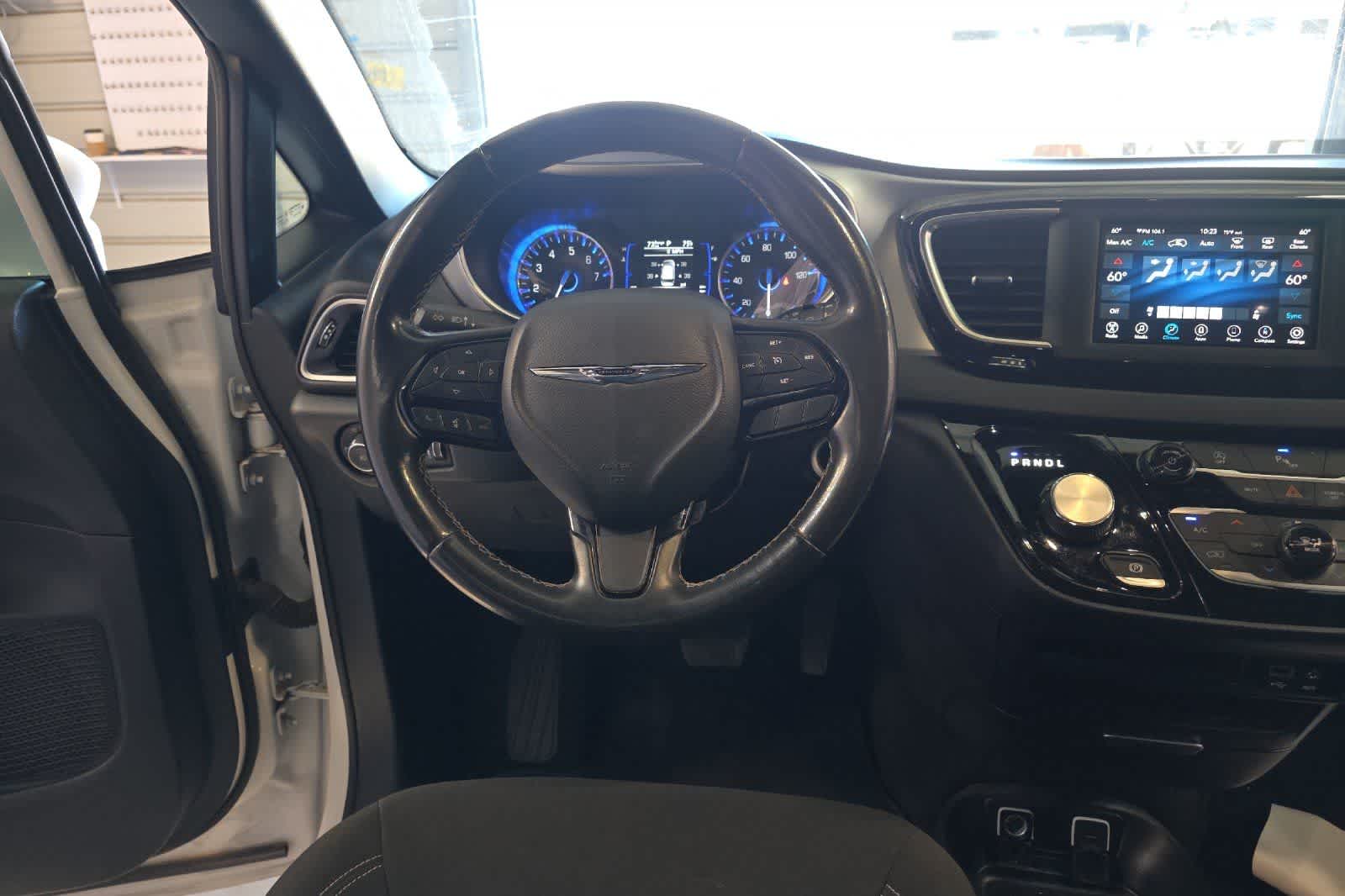Thumbnail: 2020 Chrysler Pacifica - 16