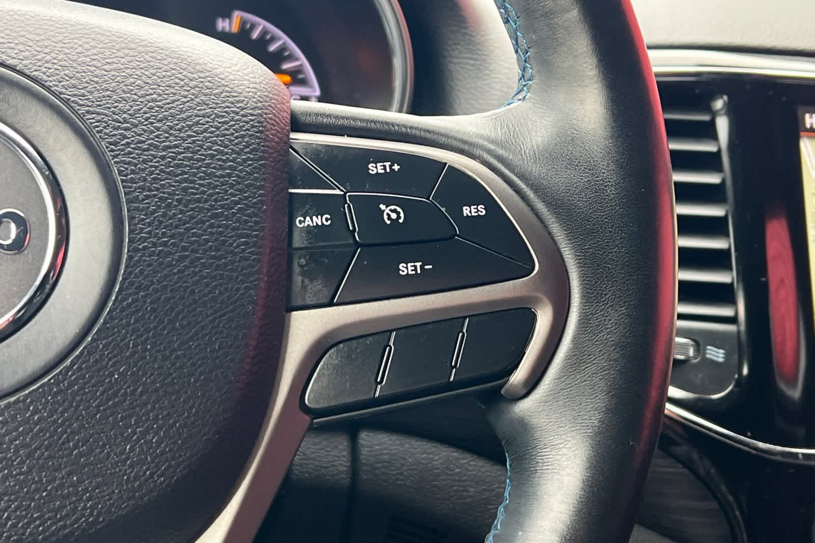 Thumbnail: 2019 Jeep Grand Cherokee - 31