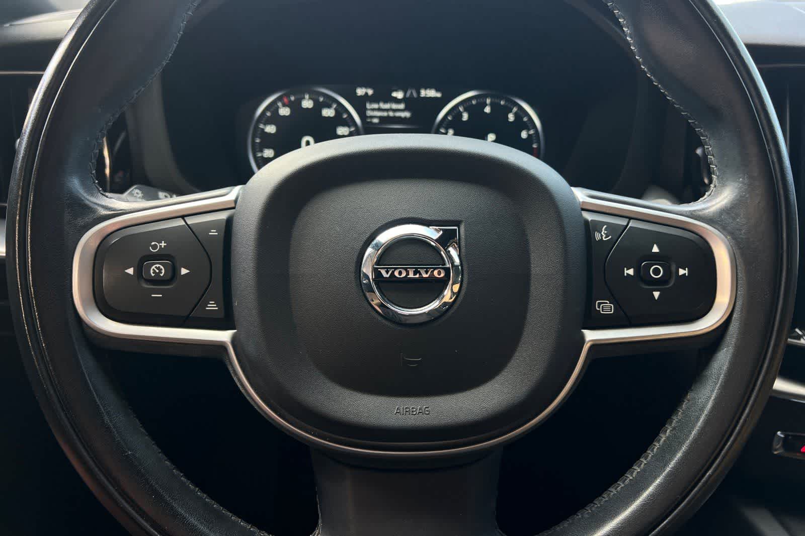 Thumbnail: 2019 Volvo XC60 - 26
