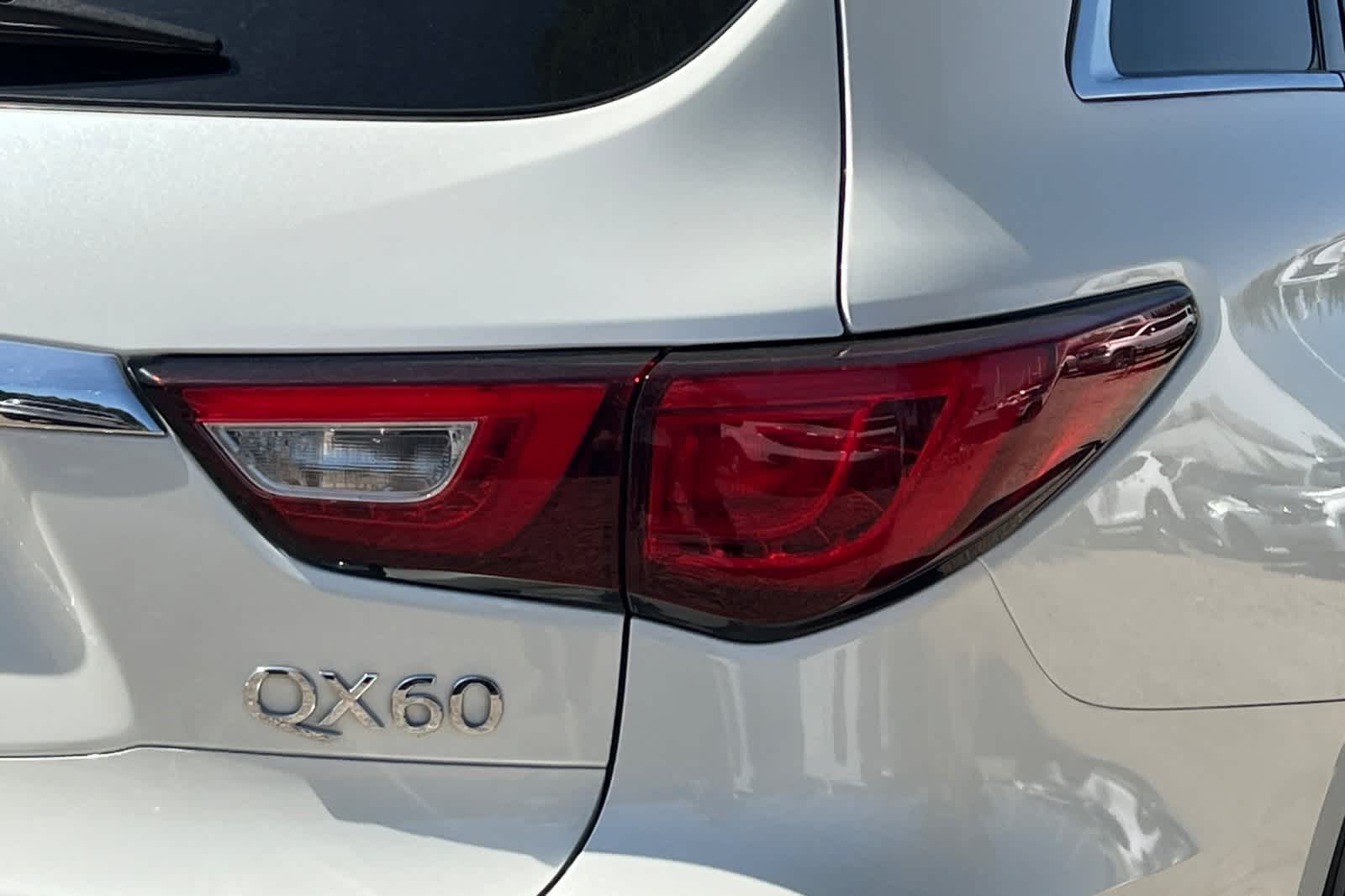 Thumbnail: 2017 INFINITI QX60 - 13