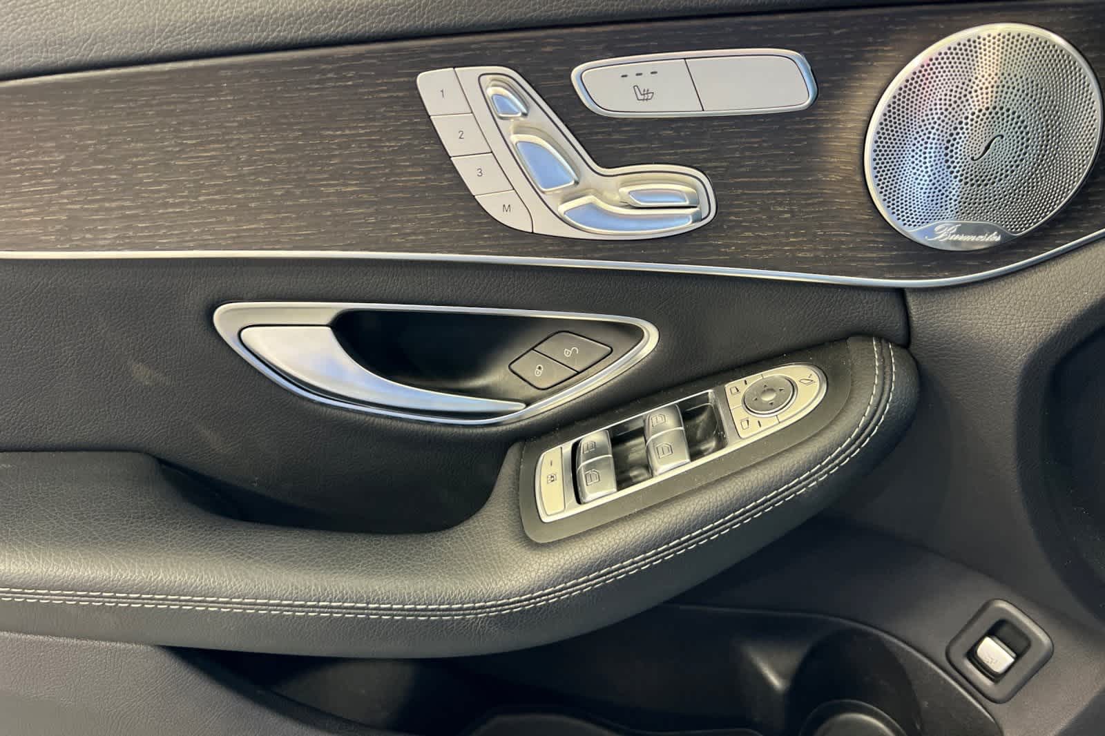 Thumbnail: 2019 Mercedes-Benz C-Class - 15