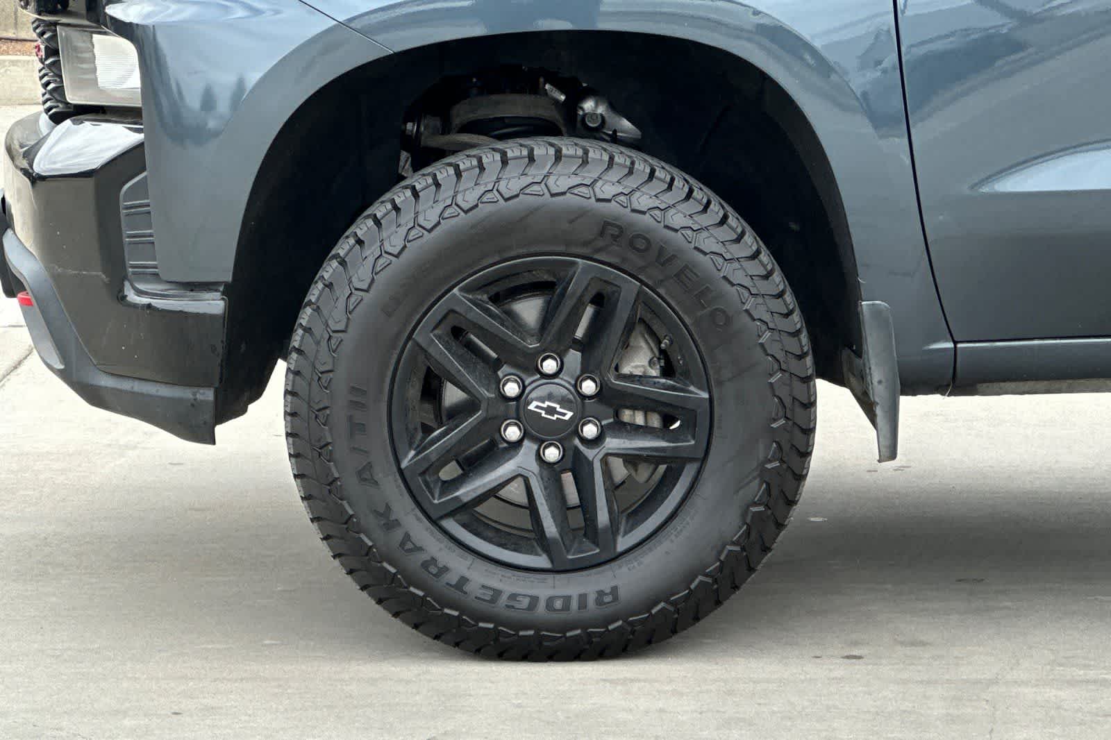 Thumbnail: 2019 Chevrolet Silverado 1500 - 12