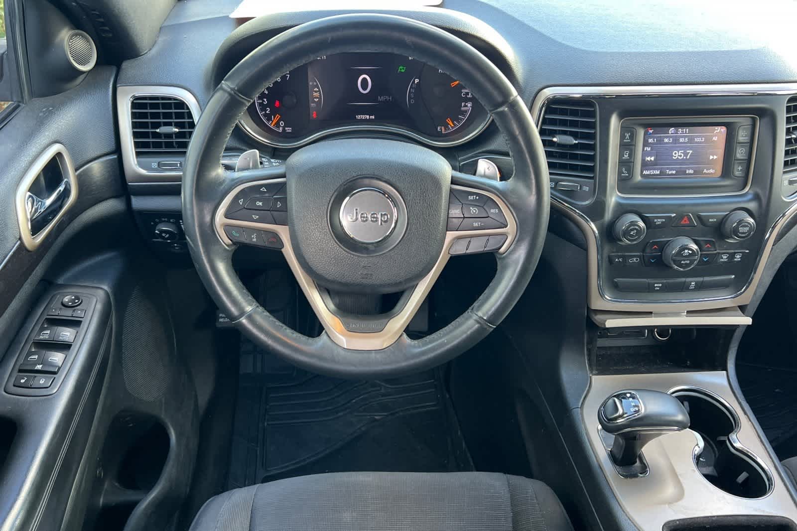 Thumbnail: 2014 Jeep Grand Cherokee - 17
