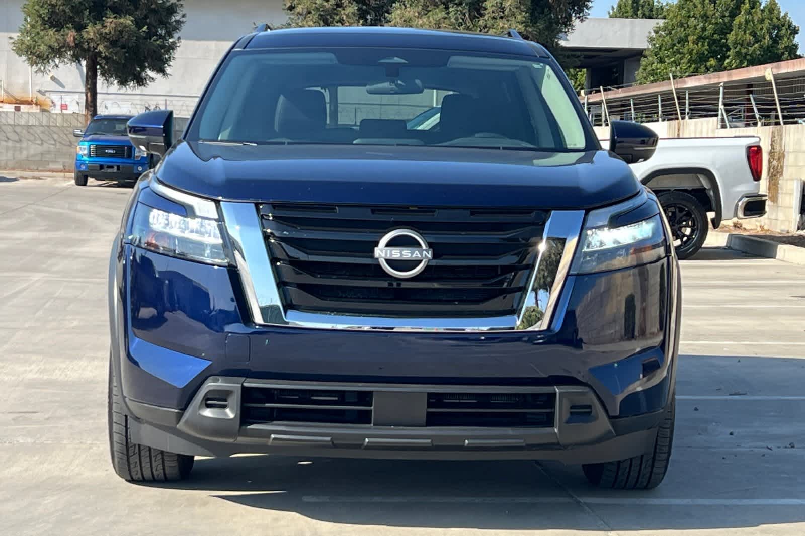 Thumbnail: 2025 Nissan Pathfinder - 11