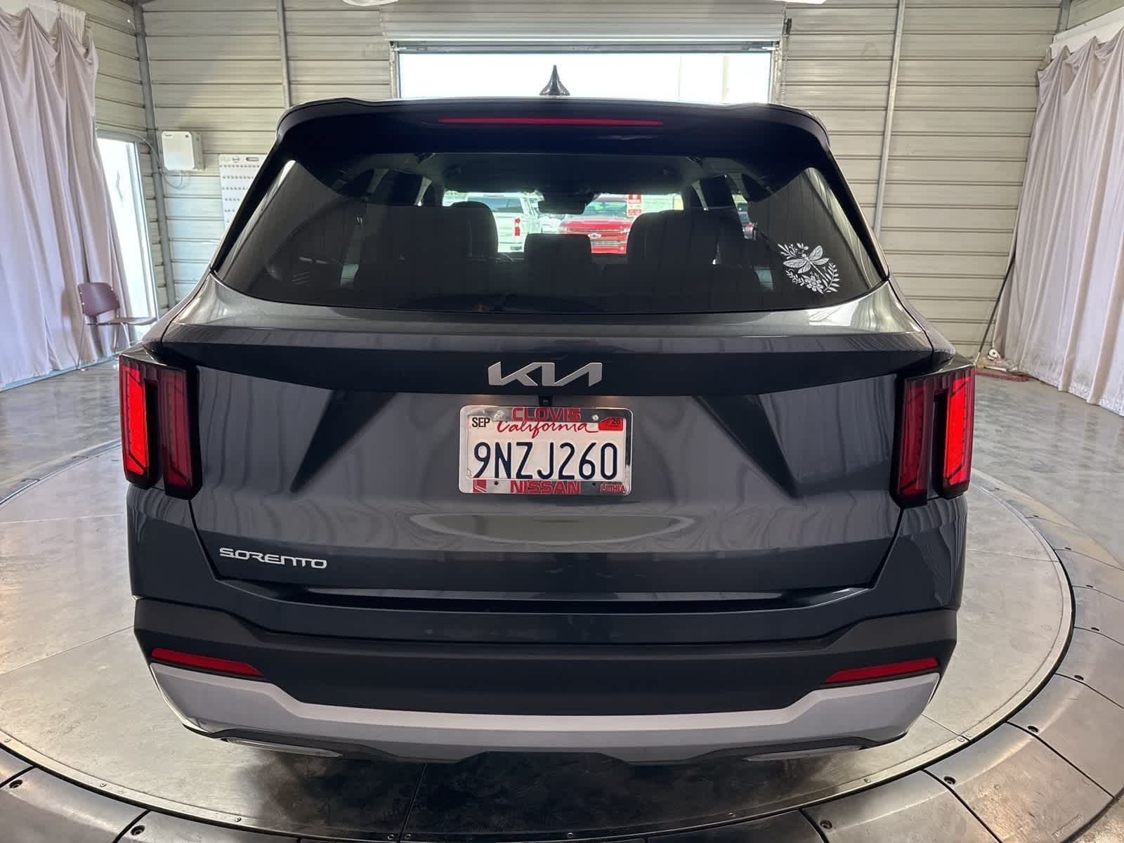 Thumbnail: 2024 Kia Sorento - 11