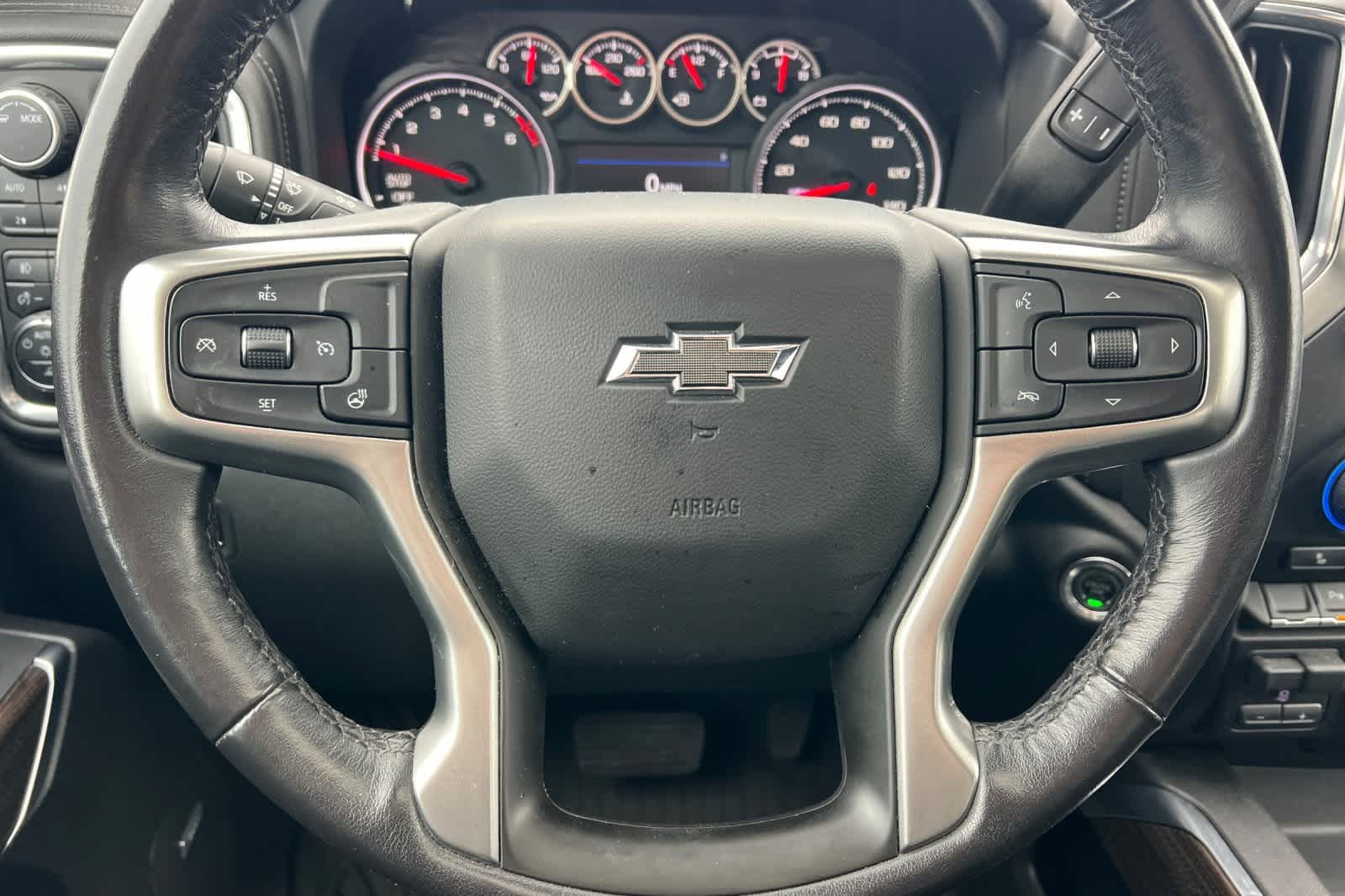 Thumbnail: 2021 Chevrolet Silverado 1500 - 24