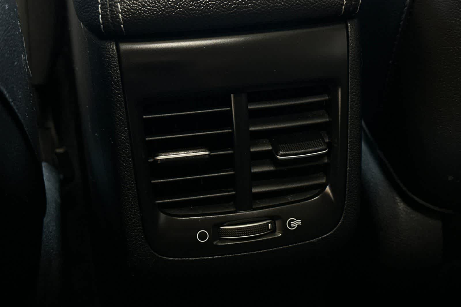 Thumbnail: 2018 Kia Niro - 13