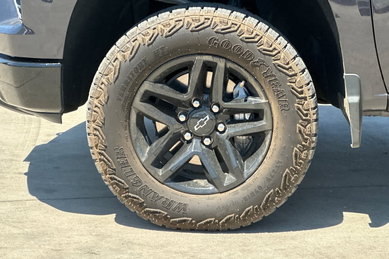 Thumbnail: 2024 Chevrolet Silverado 1500 - 12