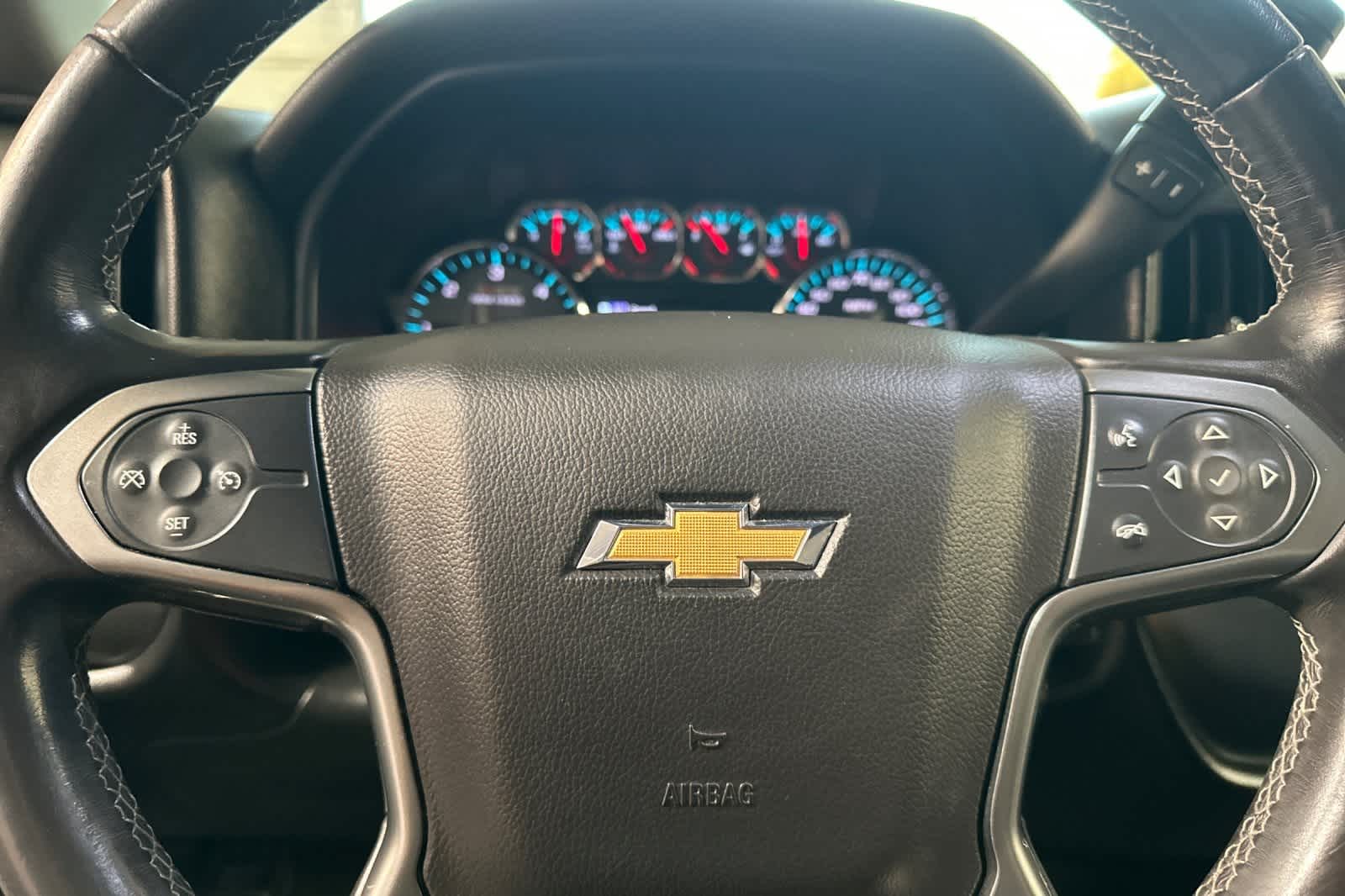 Thumbnail: 2017 Chevrolet Silverado 1500 - 25
