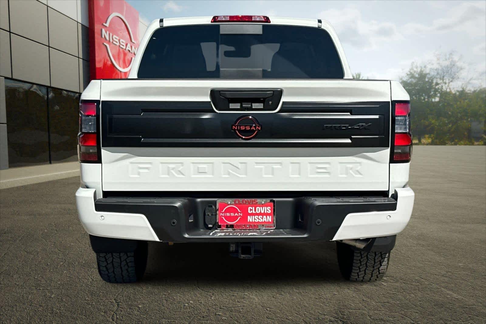 Thumbnail: 2026 Nissan Frontier - 8