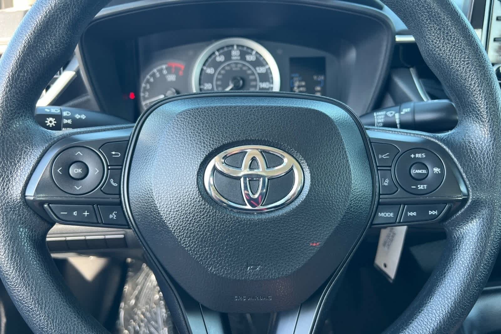 Thumbnail: 2022 Toyota Corolla - 22