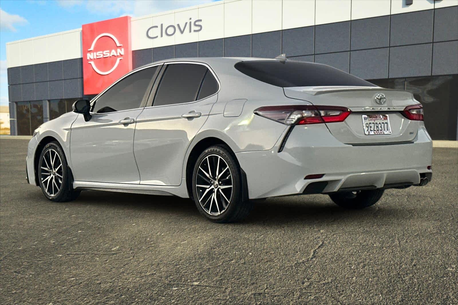 Thumbnail: 2023 Toyota Camry - 7