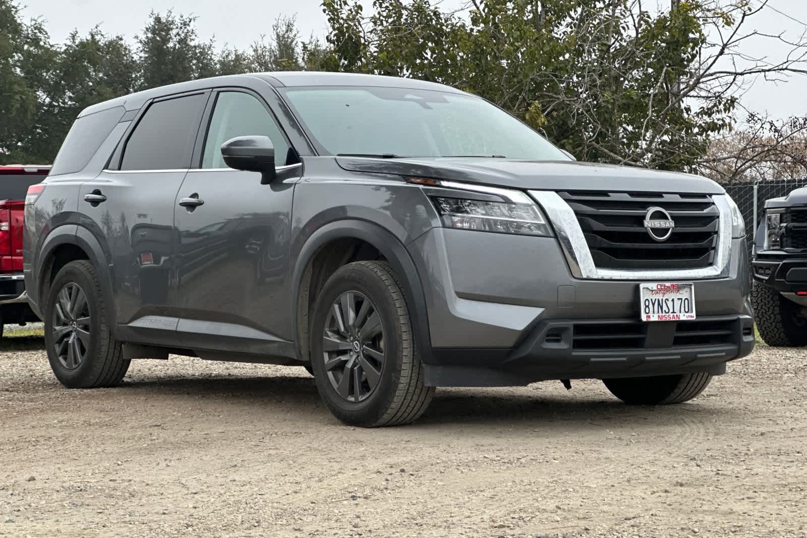 Thumbnail: 2022 Nissan Pathfinder - 10