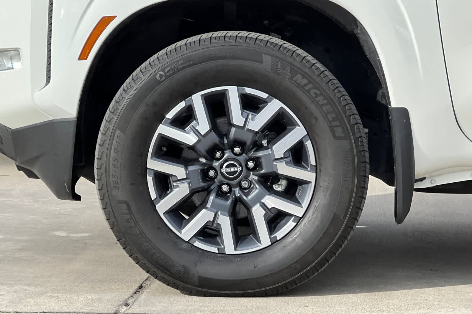 Thumbnail: 2023 Nissan Frontier - 34