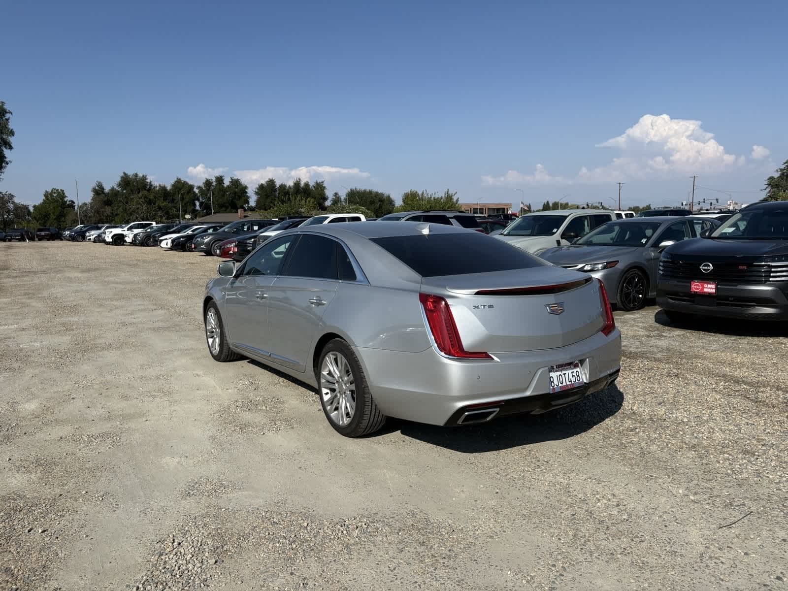 Thumbnail: 2018 Cadillac XTS - 3
