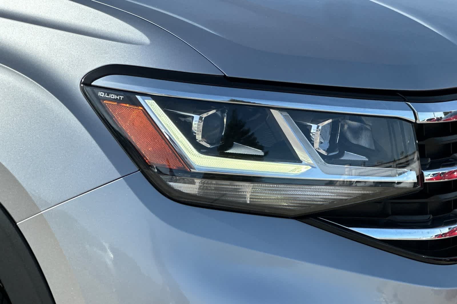 Thumbnail: 2021 Volkswagen Atlas - 33