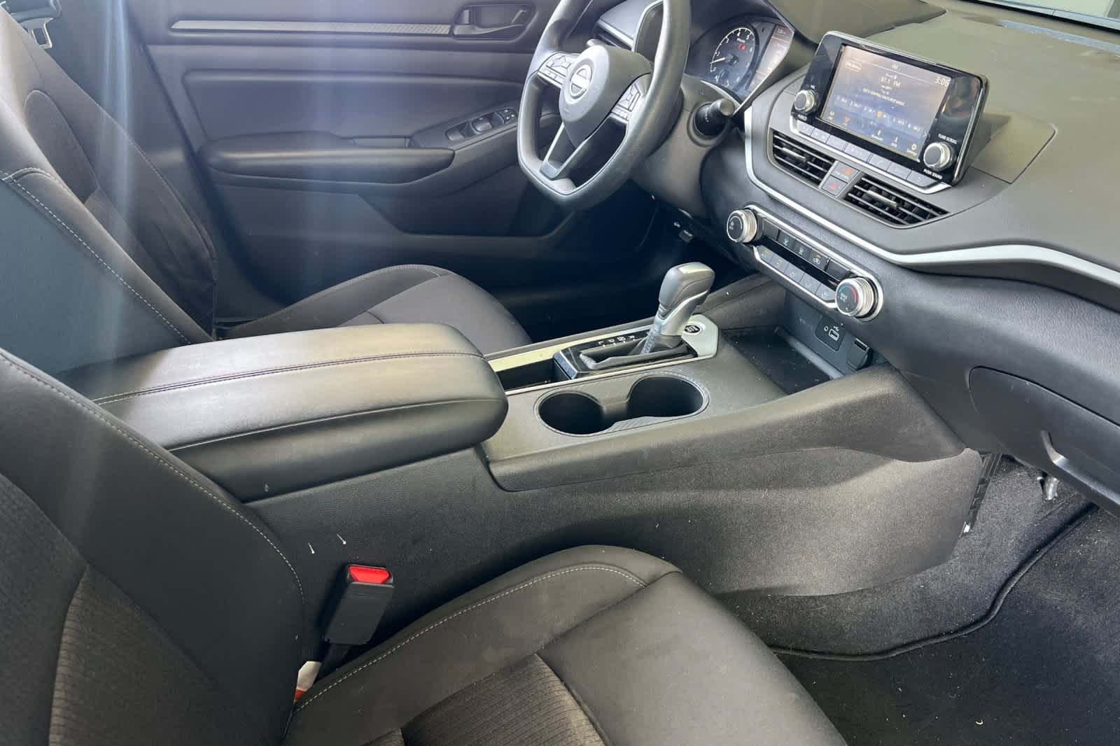 Thumbnail: 2023 Nissan Altima - 18