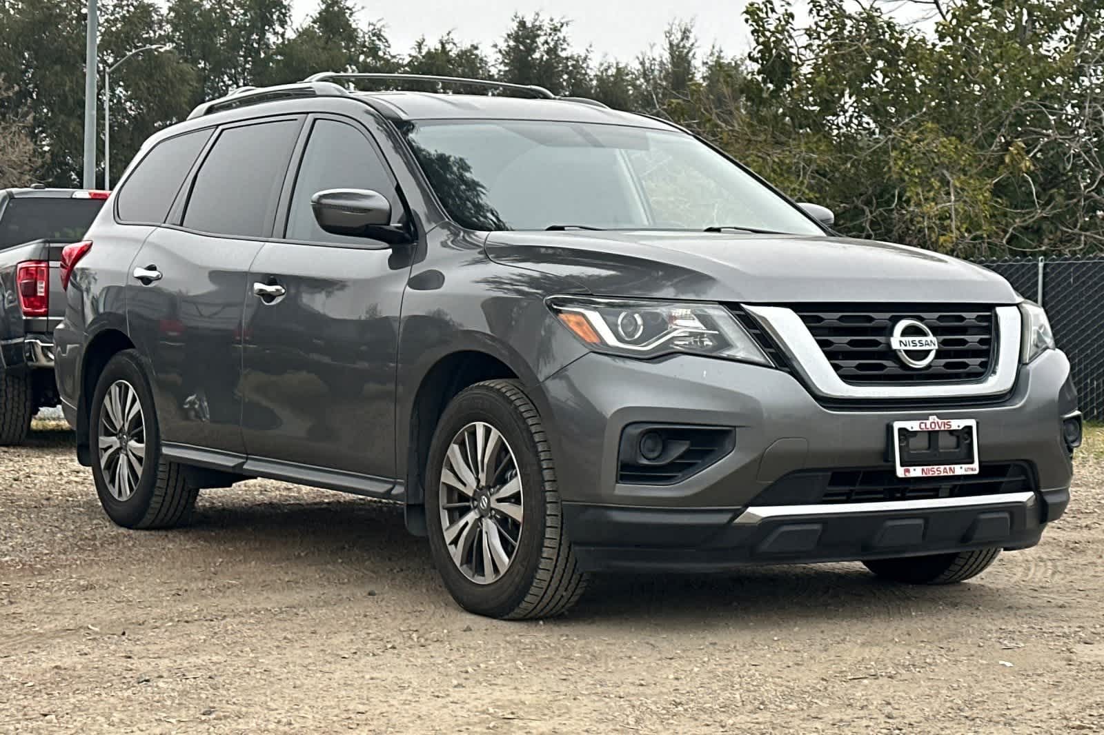 Thumbnail: 2020 Nissan Pathfinder - 10