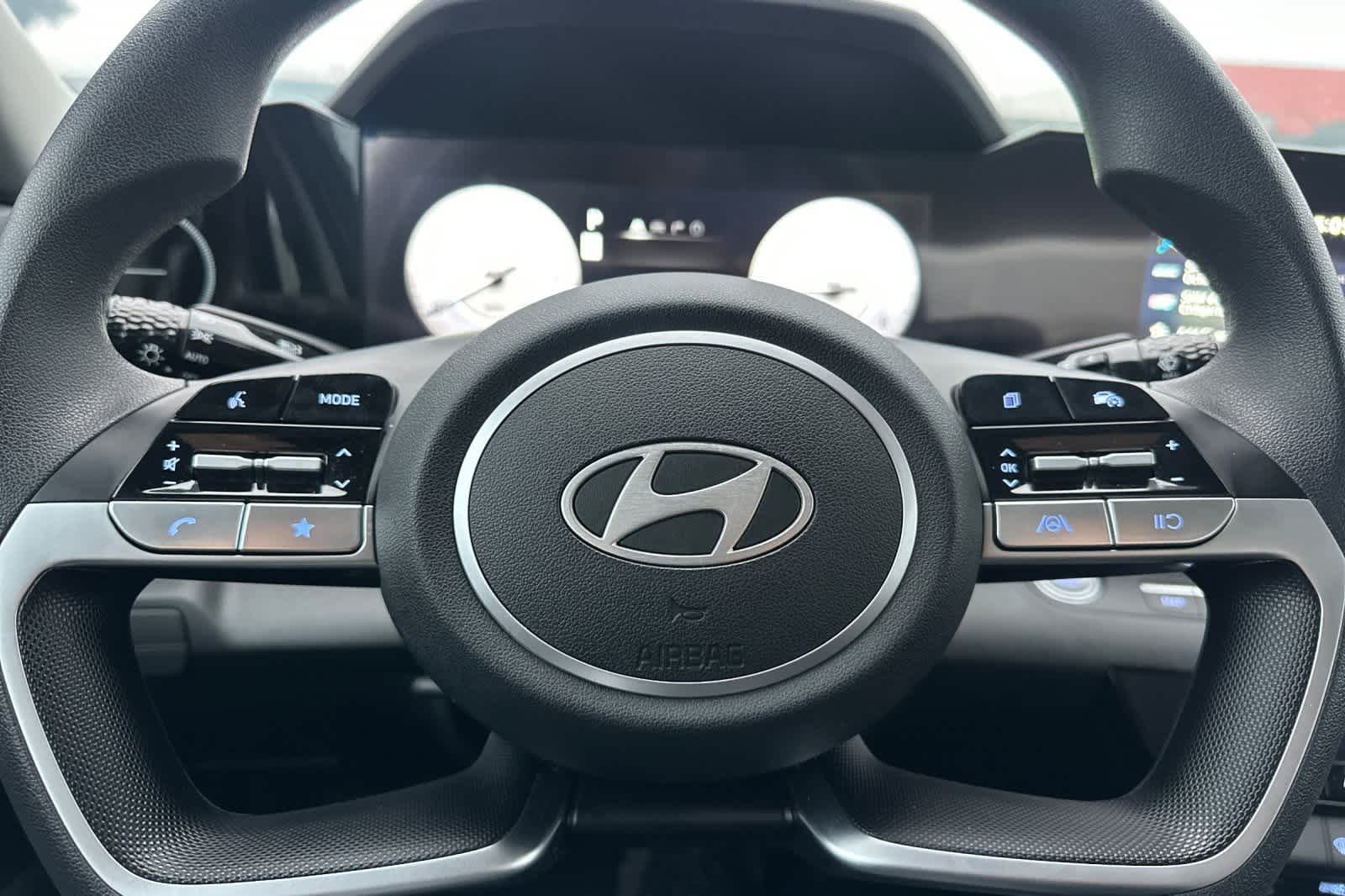 Thumbnail: 2024 Hyundai Elantra - 25