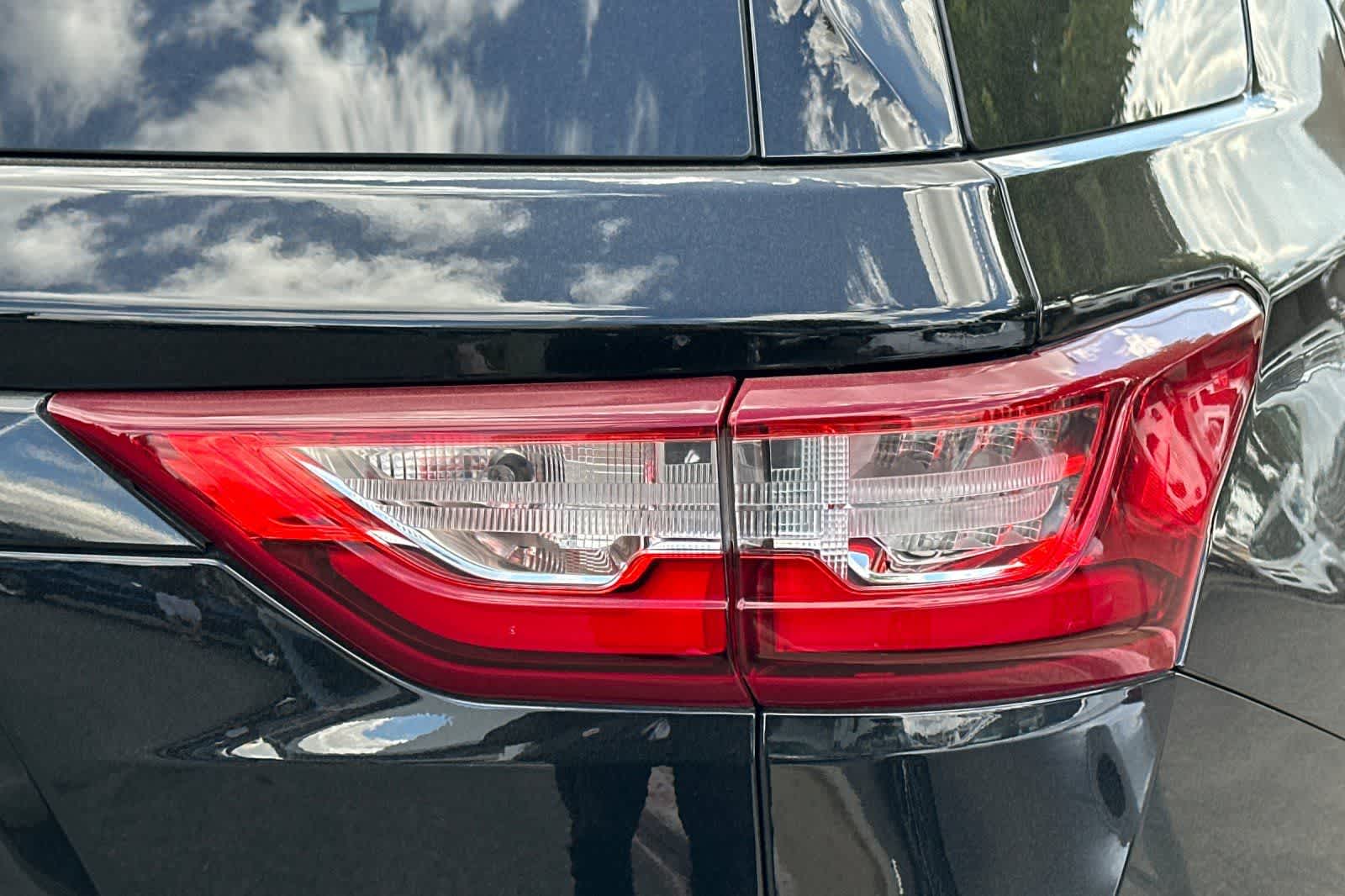 Thumbnail: 2018 Chevrolet Traverse - 34