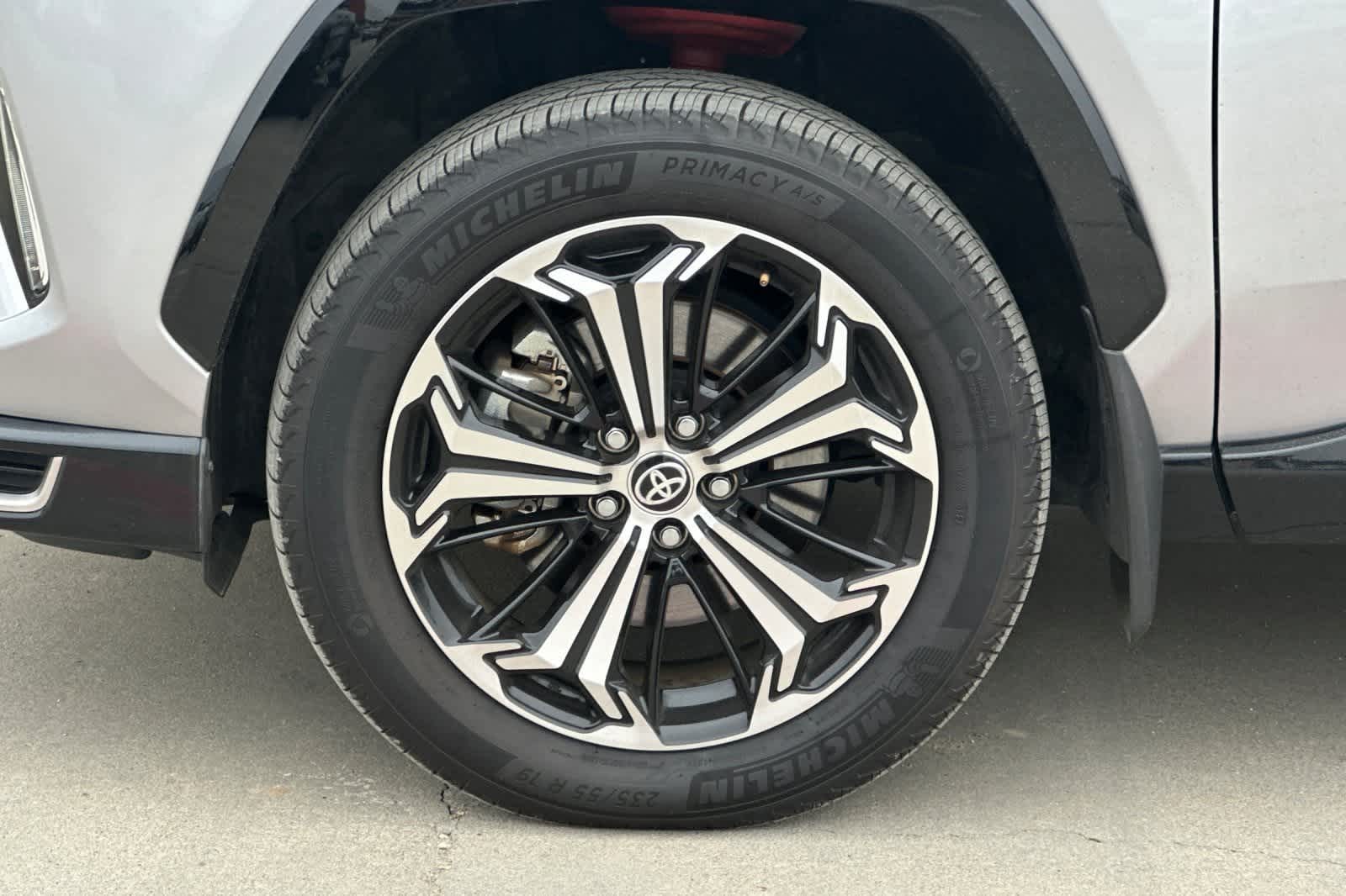 Thumbnail: 2021 Toyota RAV4 - 36