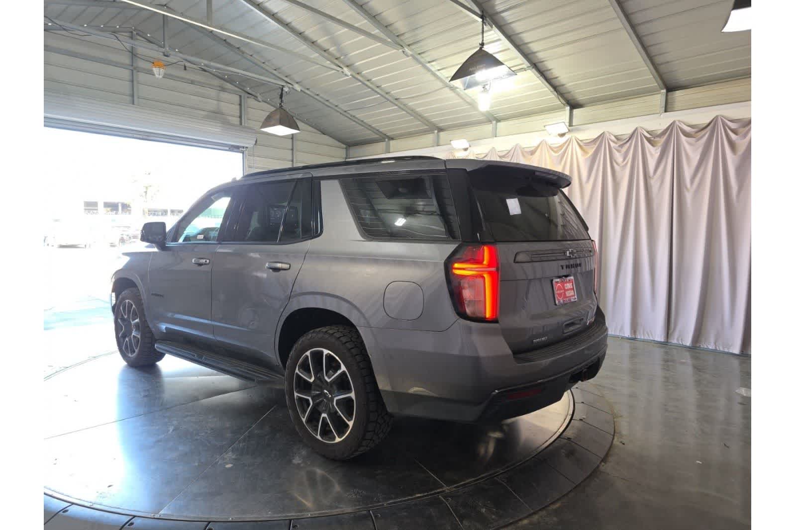 Thumbnail: 2021 Chevrolet Tahoe - 8