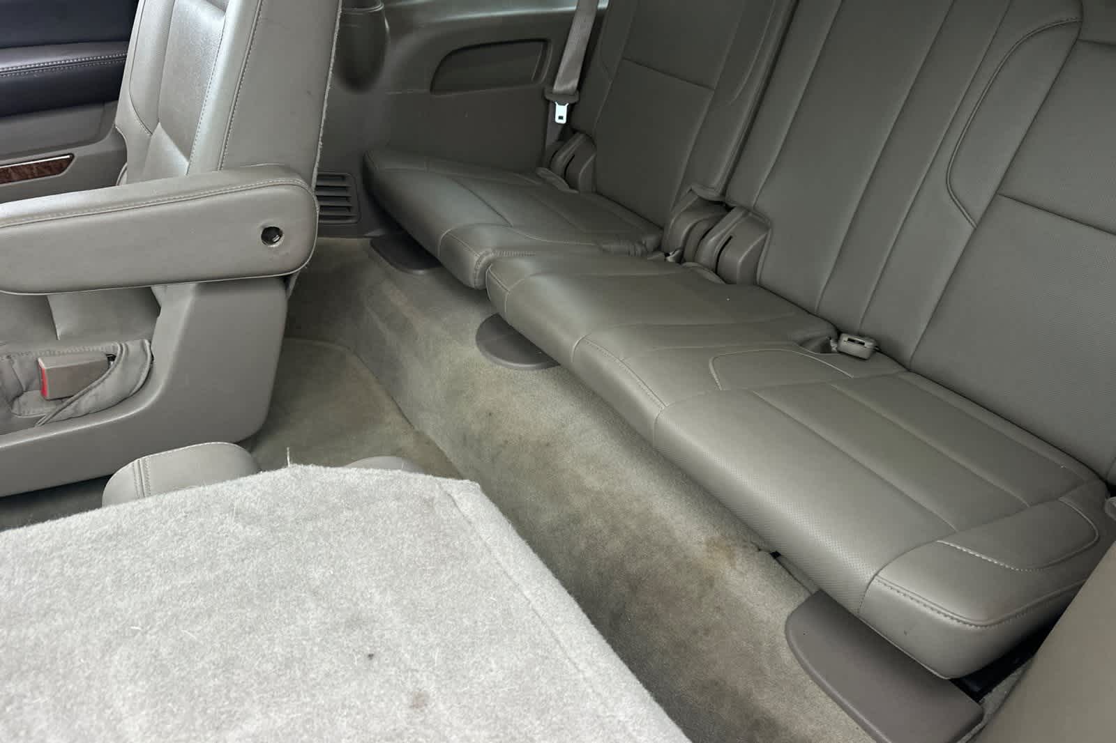 Thumbnail: 2016 Chevrolet Suburban - 18