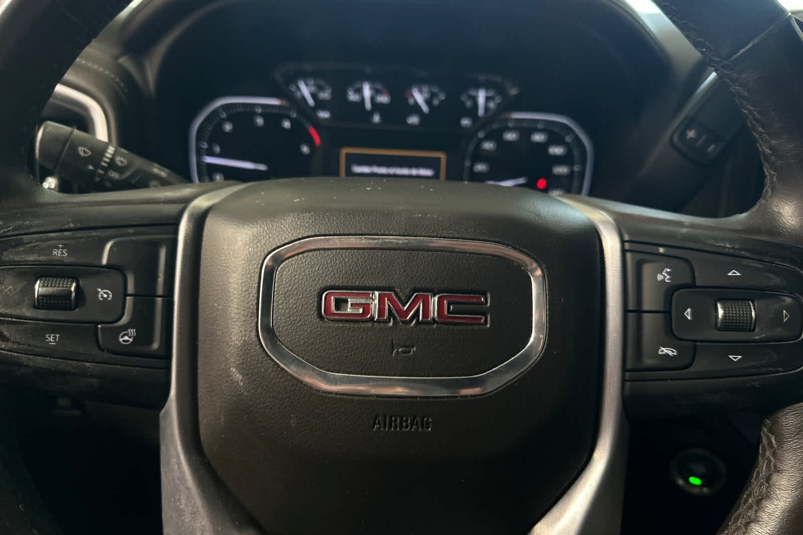 Thumbnail: 2022 GMC Sierra 3500 - 25