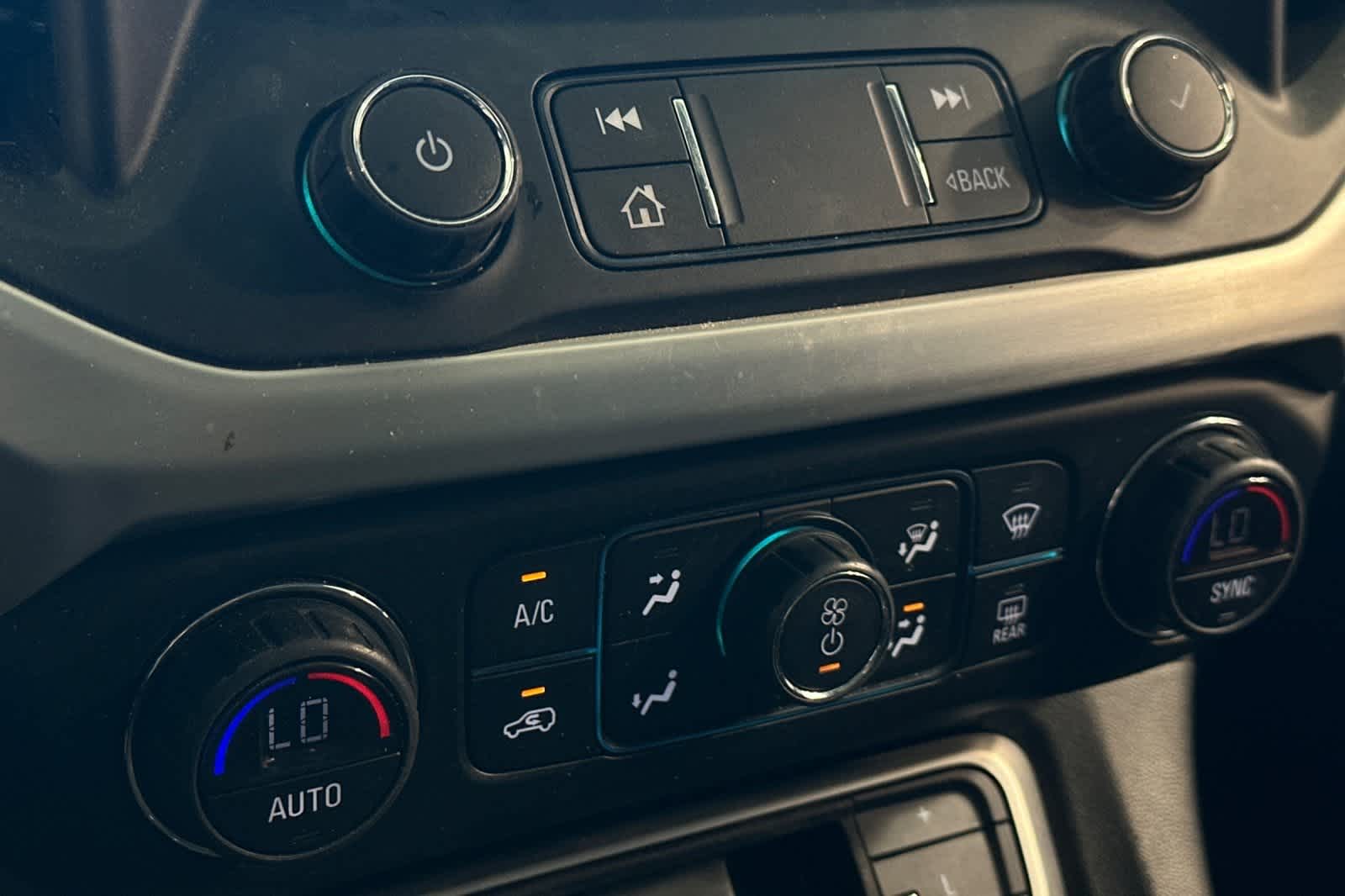 Thumbnail: 2020 GMC Acadia - 23
