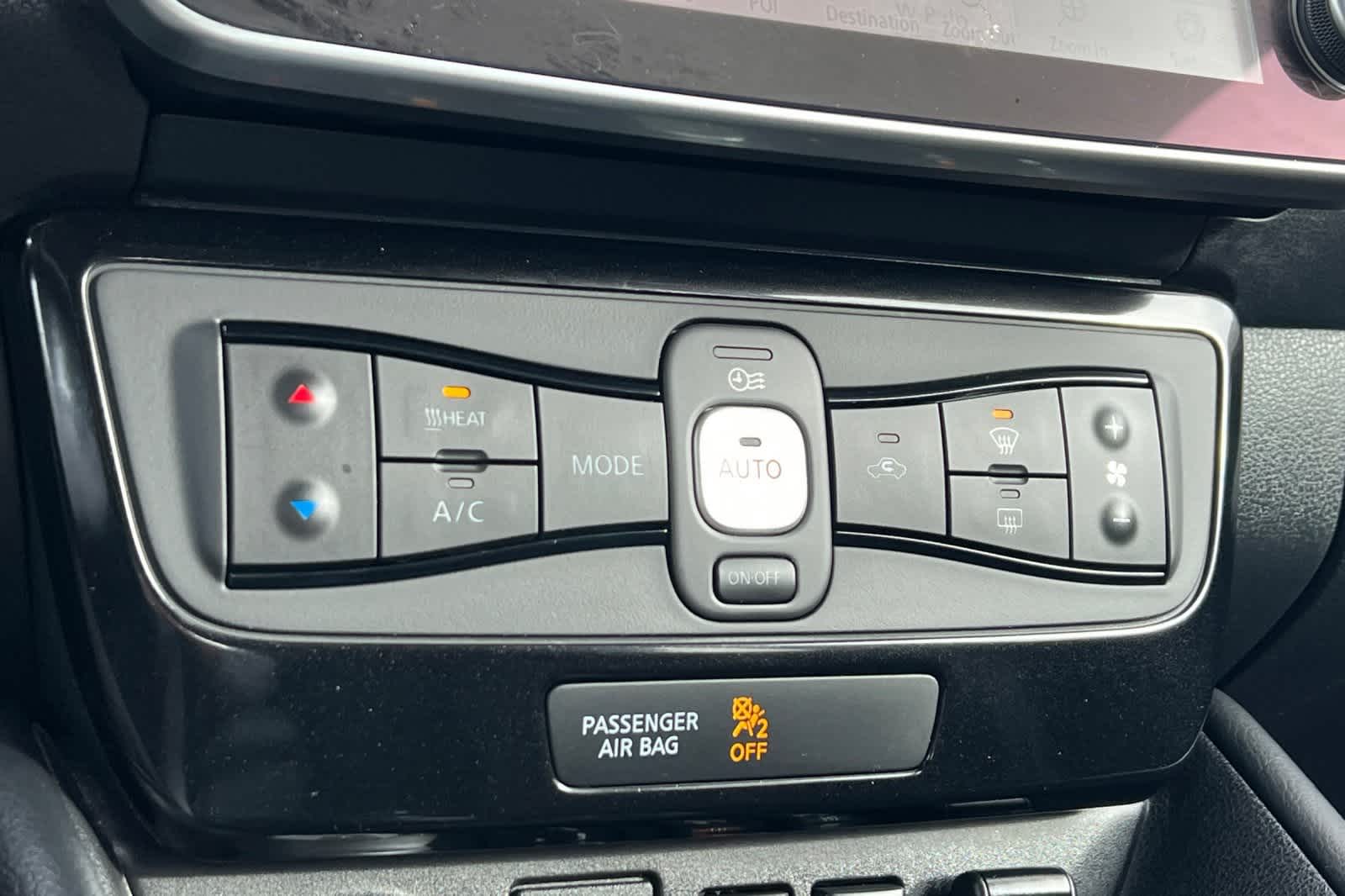 Thumbnail: 2023 Nissan Leaf - 25