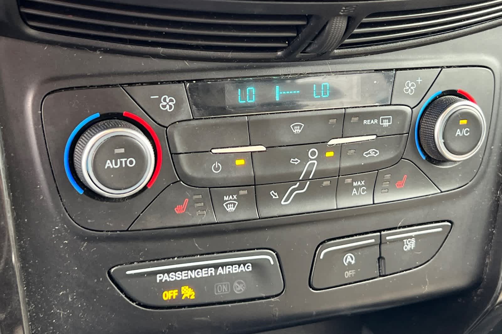 Thumbnail: 2017 Ford Escape - 22