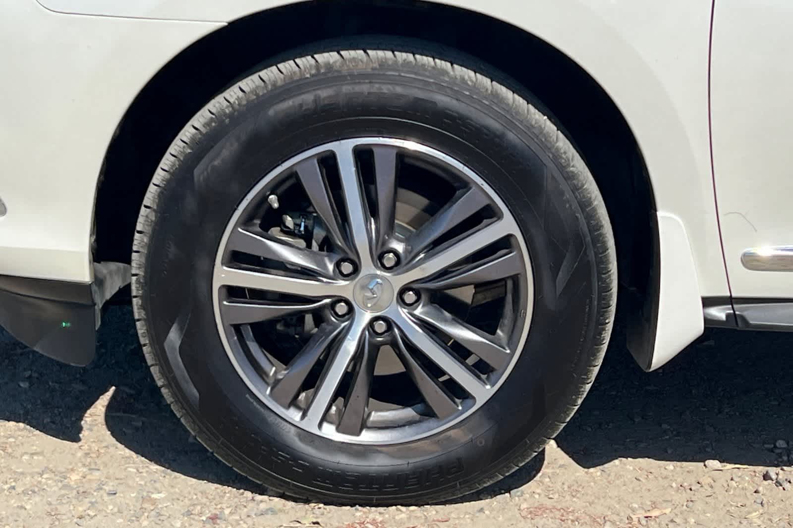 Thumbnail: 2017 INFINITI QX60 - 12
