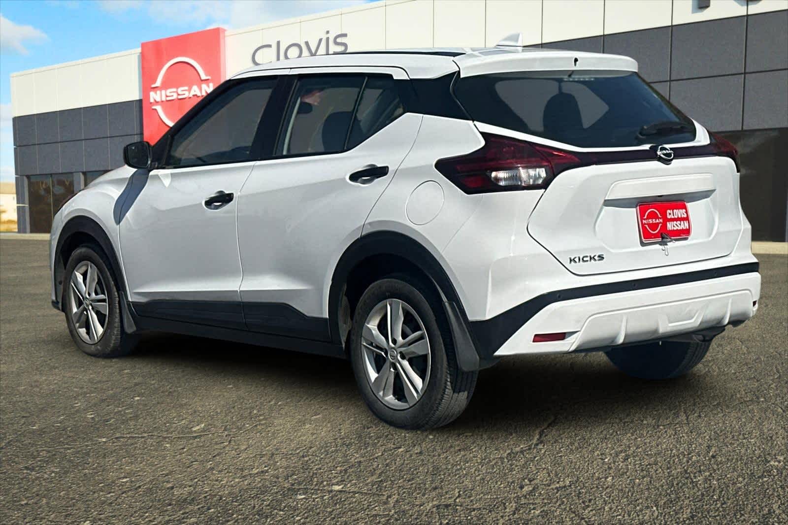 2023 Nissan Kicks S 7