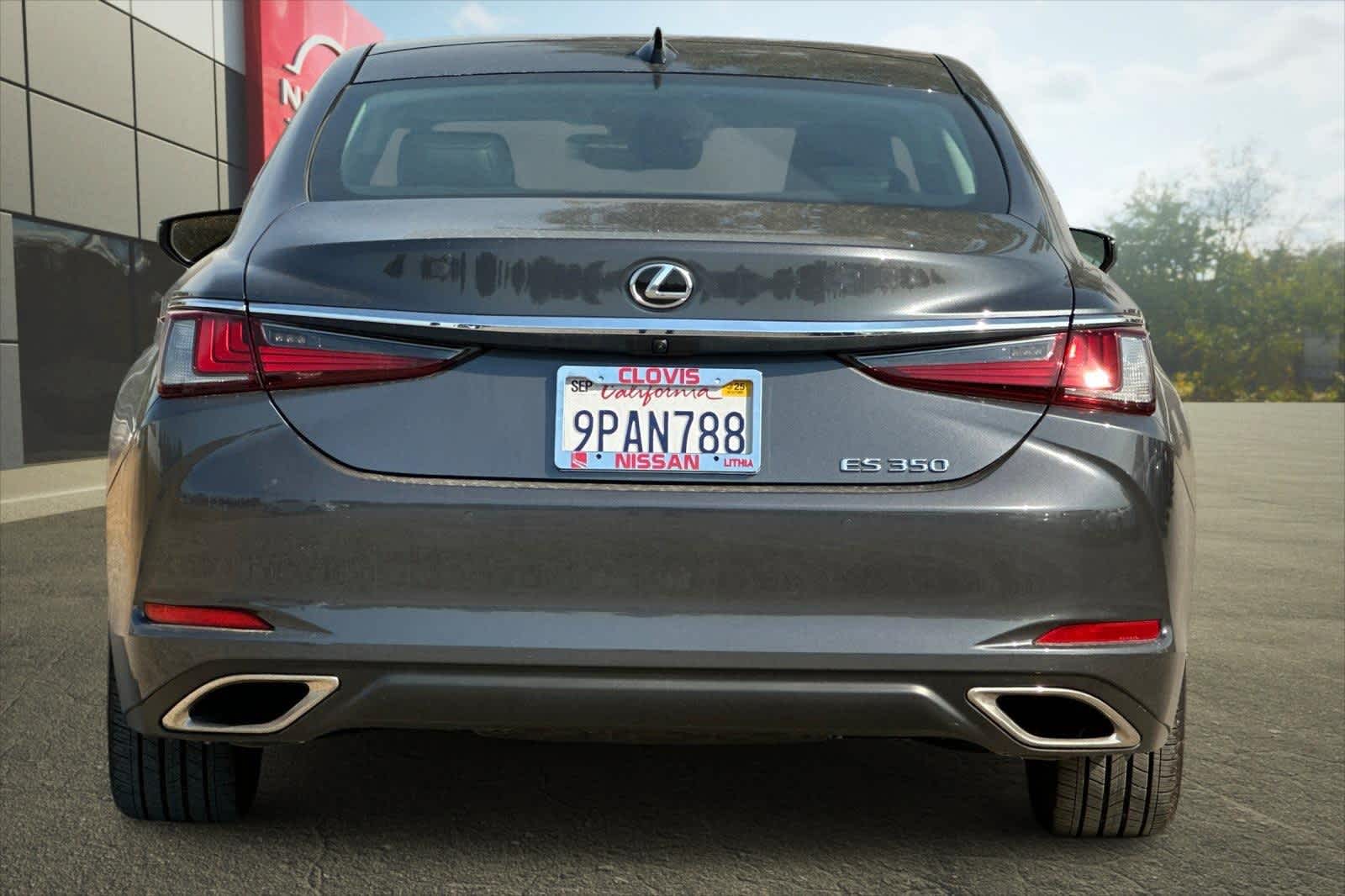 Thumbnail: 2024 Lexus ES - 8