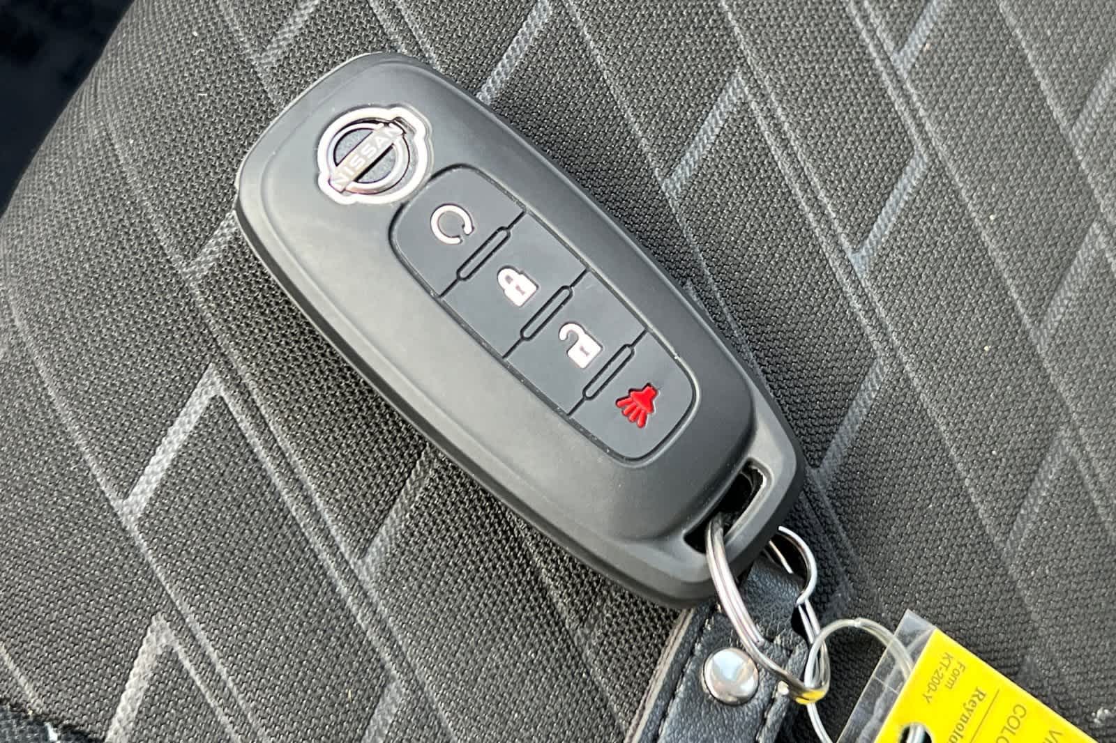 Thumbnail: 2024 Nissan Kicks - 25