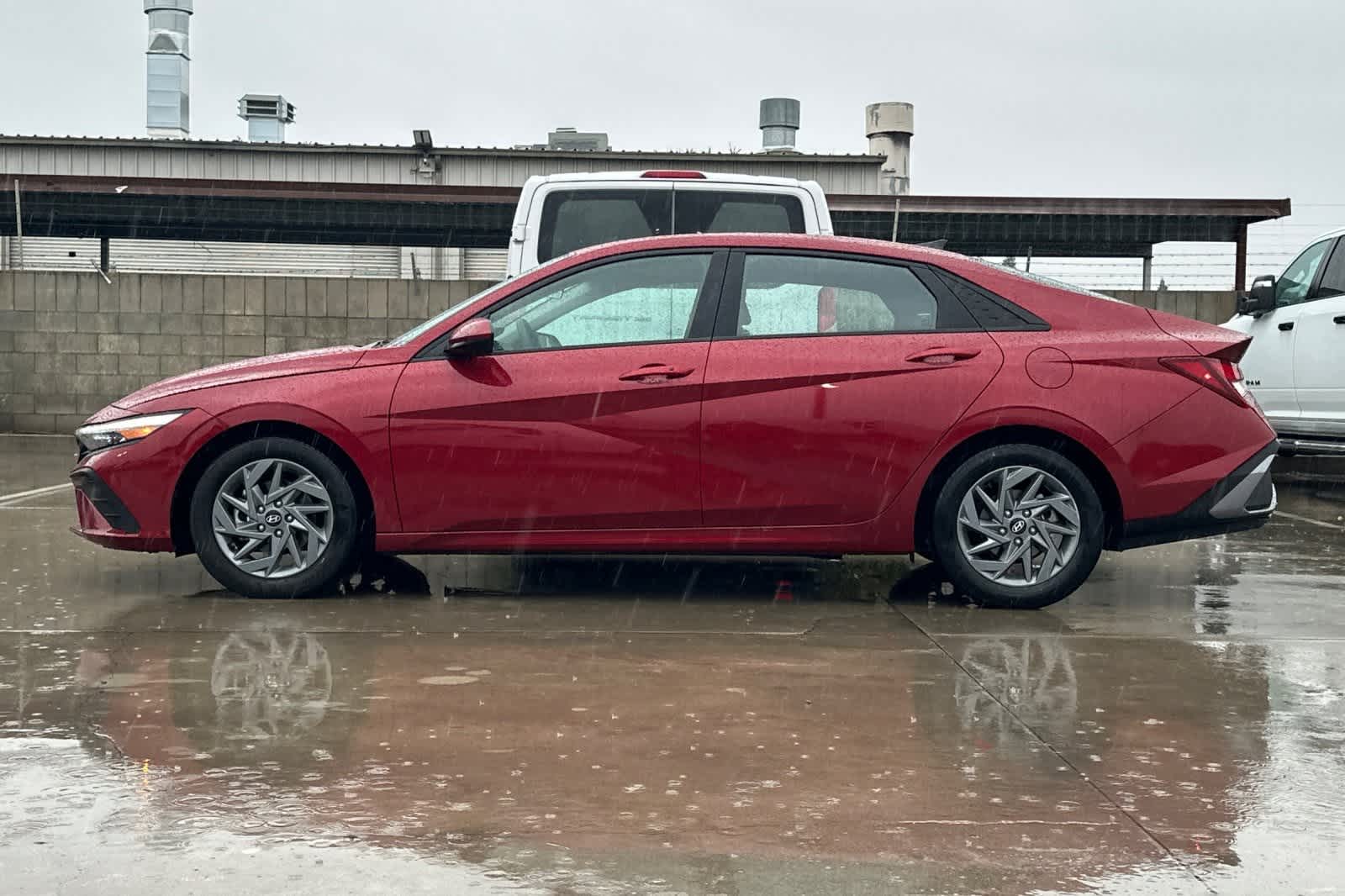 Thumbnail: 2024 Hyundai Elantra - 6