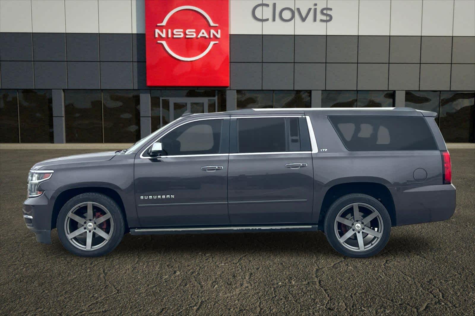 Thumbnail: 2016 Chevrolet Suburban - 6