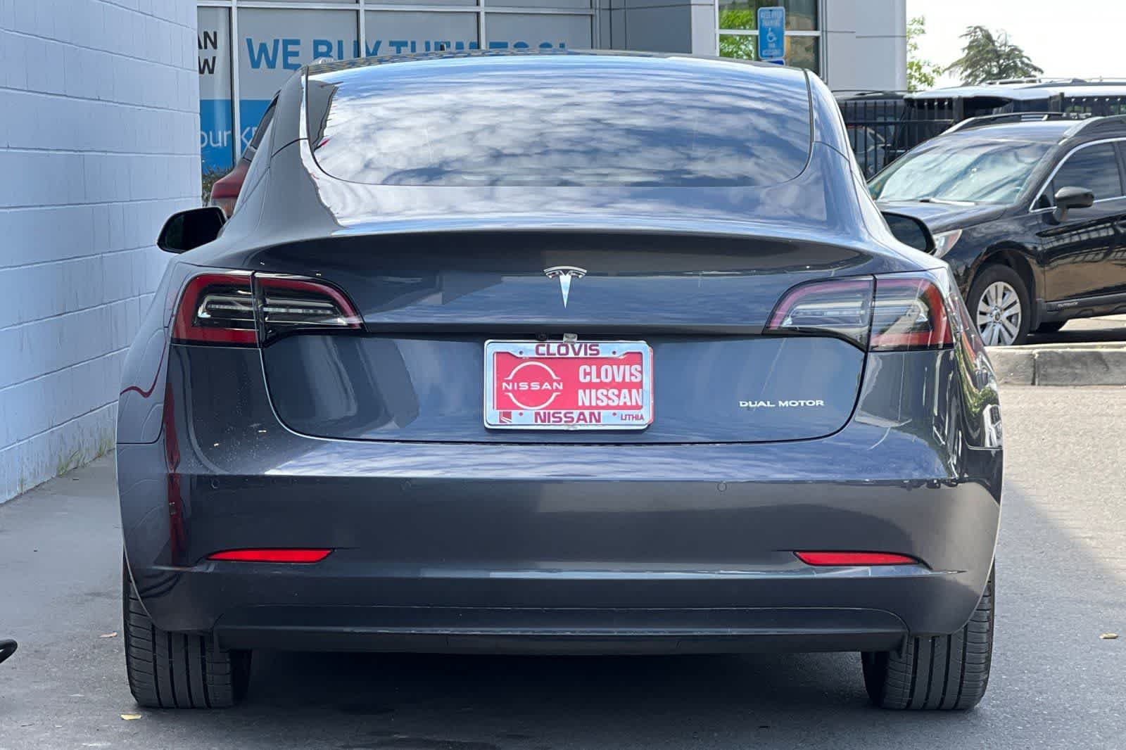 Thumbnail: 2022 Tesla Model 3 - 8