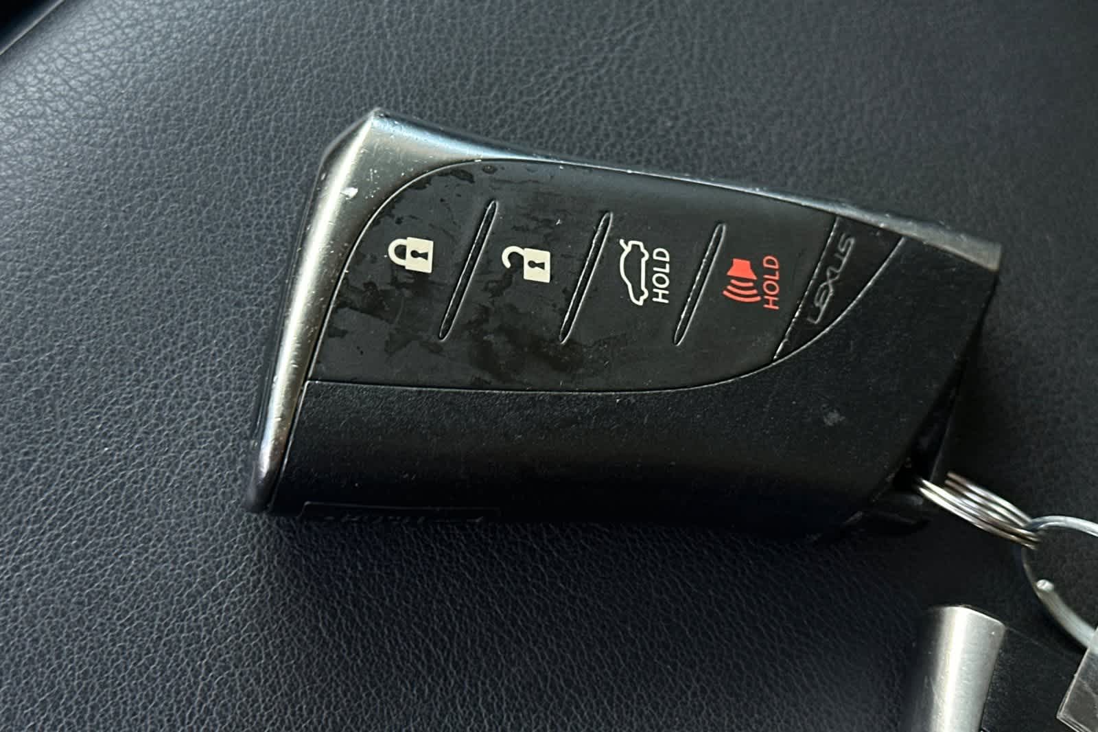 Thumbnail: 2020 Lexus ES - 28